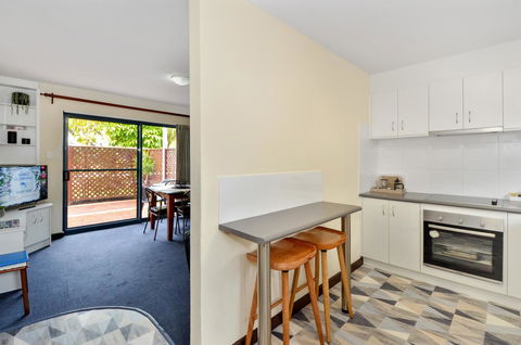 Dolphin Lodge Albany - Self Contained Apartments At Middleton Beach - Accommodation Cooktown 8