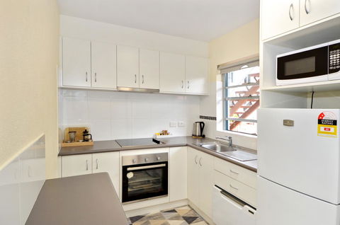 Dolphin Lodge Albany - Self Contained Apartments At Middleton Beach - Accommodation Cooktown 12