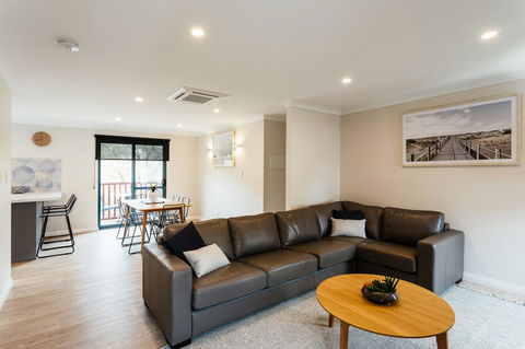 Dolphin Lodge Albany - Self Contained Apartments At Middleton Beach - Accommodation Cooktown 39