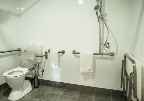 The Gerald Apartment Hotel - Accommodation Cooktown 22