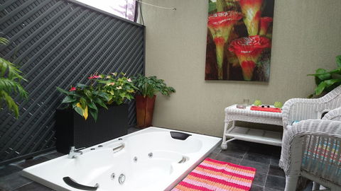 Nelson Bay Bed & Breakfast - Accommodation Cooktown 9