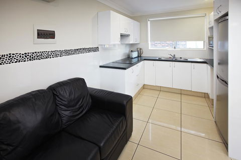 Jesmond Executive Villas - Accommodation Cooktown 29