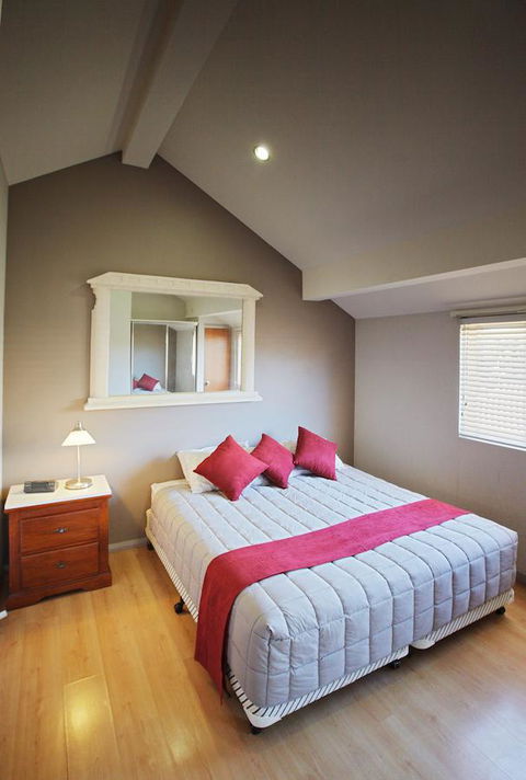 Jesmond Executive Villas - Accommodation Cooktown 34
