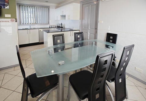 Jesmond Executive Villas - Accommodation Cooktown 36