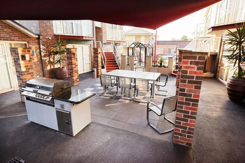 Jesmond Executive Villas - Accommodation Cooktown 17