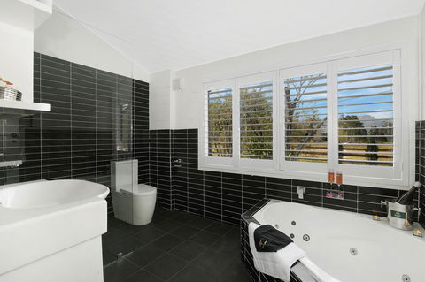 Romanz In The Valley (Luxury B&B) - Accommodation Cooktown 13