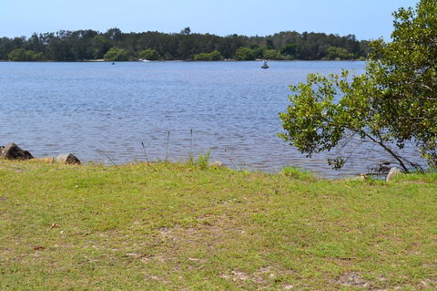 Sundial Holiday Units - Accommodation Cooktown 2