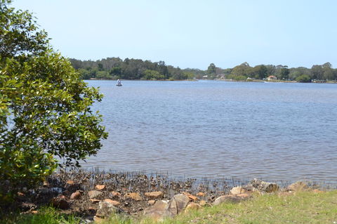 Sundial Holiday Units - Accommodation Cooktown 14