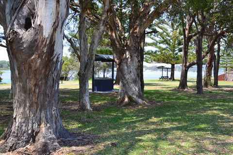 Sundial Holiday Units - Accommodation Cooktown 13