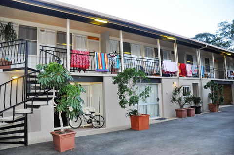 Sundial Holiday Units - Accommodation Cooktown 0