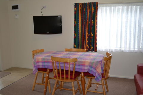 Sundial Holiday Units - Accommodation Cooktown 33