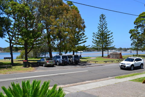 Sundial Holiday Units - Accommodation Cooktown 38