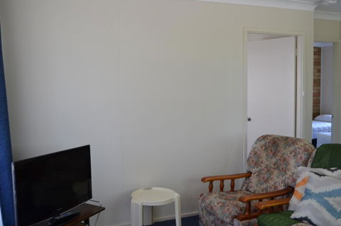 Sundial Holiday Units - Accommodation Cooktown 37