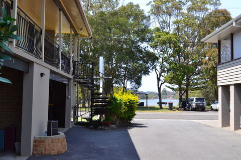 Sundial Holiday Units - Accommodation Cooktown 15