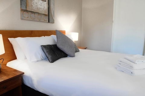 Almond Inn - Accommodation Cooktown 0