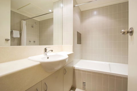 Lantern 1 Bedroom Balcony With Panoramic View - Accommodation Cooktown 26