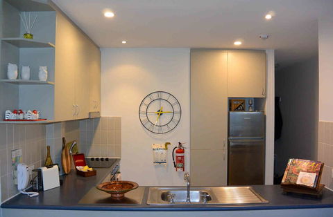 Lantern 1 Bedroom Balcony With Panoramic View - Accommodation Cooktown 3