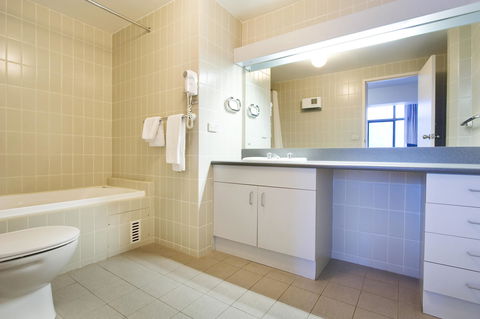 Lantern 1 Bedroom Balcony With Panoramic View - Accommodation Cooktown 12