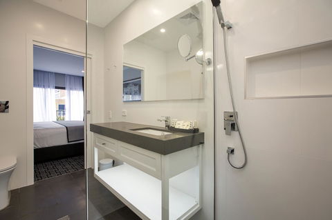 CH Boutique Hotel & Apartments, Ascend Hotel Collection - Accommodation Cooktown 11