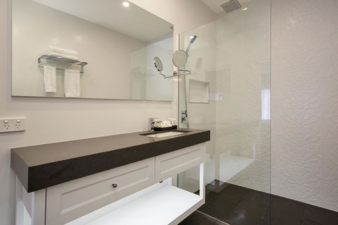 CH Boutique Hotel & Apartments, Ascend Hotel Collection - Accommodation Cooktown 10