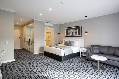 CH Boutique Hotel & Apartments, Ascend Hotel Collection - Accommodation Cooktown 0