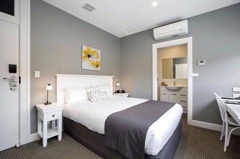 CH Boutique Hotel & Apartments, Ascend Hotel Collection - Accommodation Cooktown 25