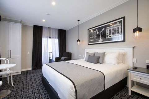 CH Boutique Hotel & Apartments, Ascend Hotel Collection - Accommodation Cooktown 2