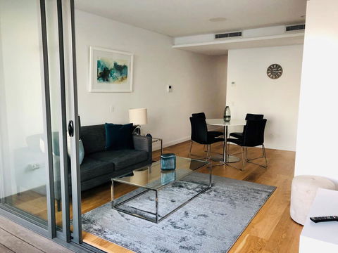 Wyndel Apartments Neutral Bay - Military - Accommodation Cooktown 0