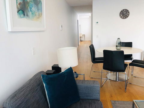 Wyndel Apartments Neutral Bay - Military - Accommodation Cooktown 5