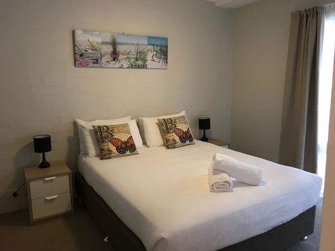 Mariner Bay Apartments - Accommodation Cooktown 11