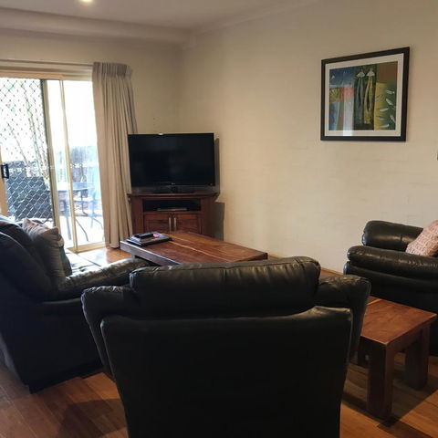 Mariner Bay Apartments - Accommodation Cooktown 8