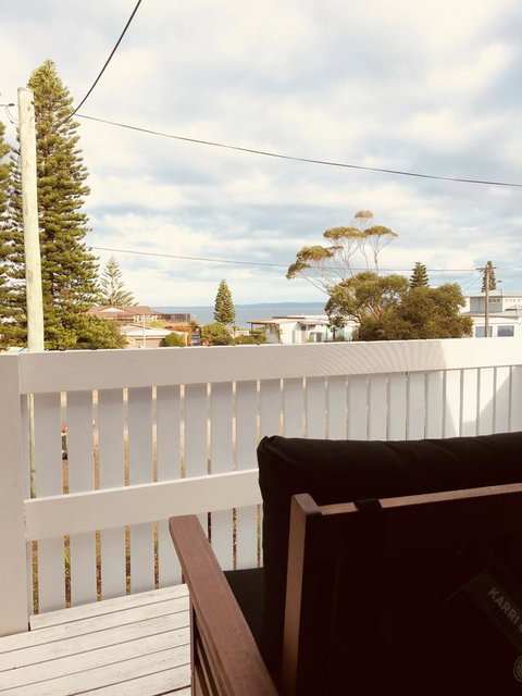 Little Blue Beach House - Accommodation Cooktown 0