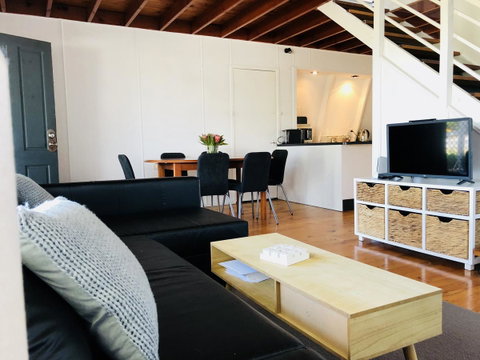 Little Blue Beach House - Accommodation Cooktown 7