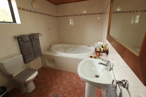 Great Escape Lofts - Accommodation Cooktown 16