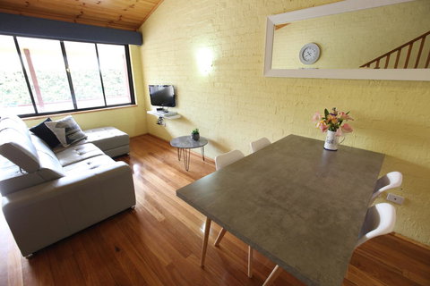Great Escape Lofts - Accommodation Cooktown 24