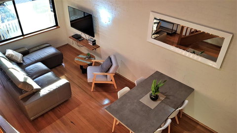 Great Escape Lofts - Accommodation Cooktown 3