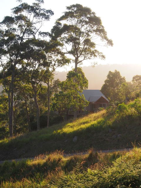 Bundle Hill Cottages - Accommodation Cooktown 0