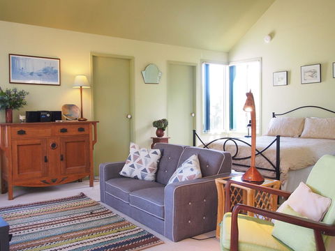 Bundle Hill Cottages - Accommodation Cooktown 19