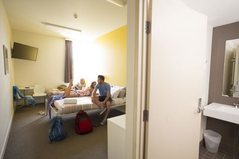 YHA Sydney Harbour - Accommodation Cooktown 4