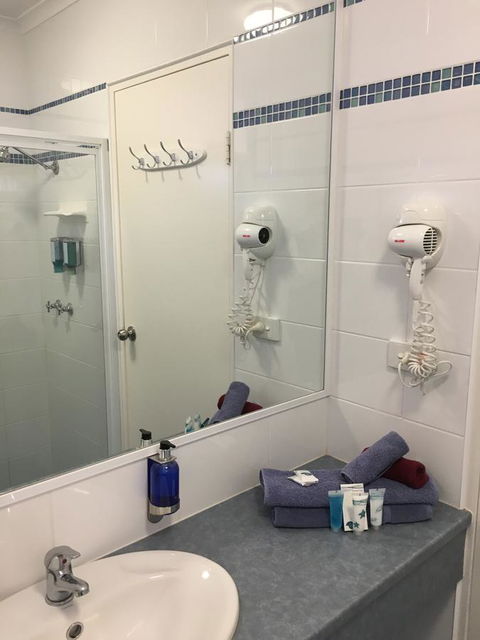 Pelican Motor Inn - Accommodation Cooktown 28