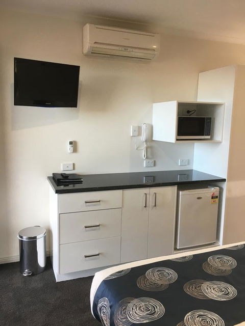 Pelican Motor Inn - Accommodation Cooktown 8