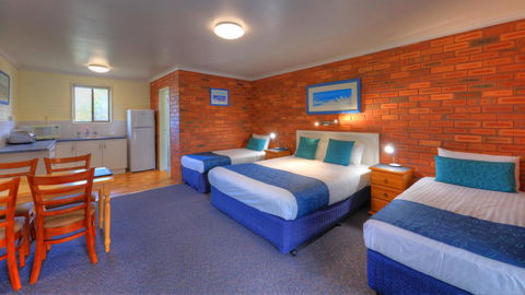 Pelican Motor Inn - Accommodation Cooktown 4