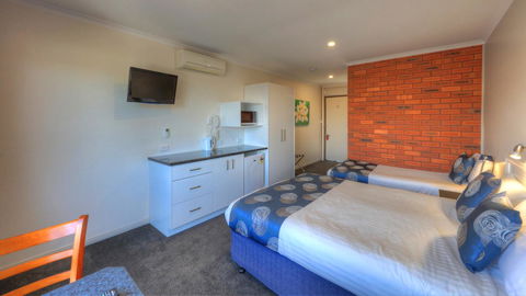 Pelican Motor Inn - Accommodation Cooktown 3