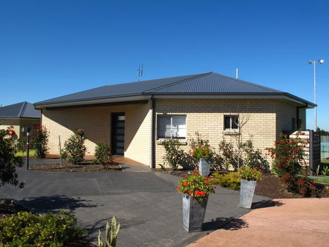 Hunter Oasis - Accommodation Cooktown 8
