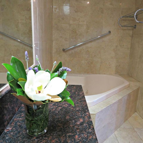 Best Western Plus Goulburn - Accommodation Cooktown 18