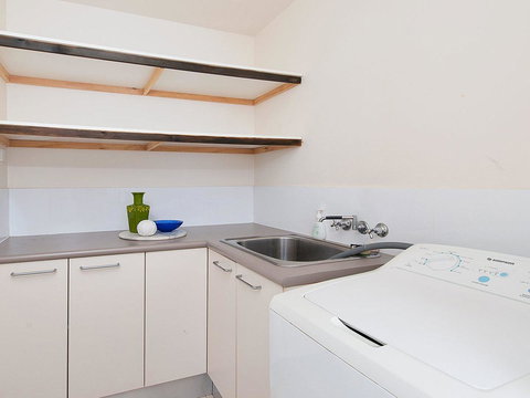 Blue View @ Fingal Bay - Accommodation Cooktown 10