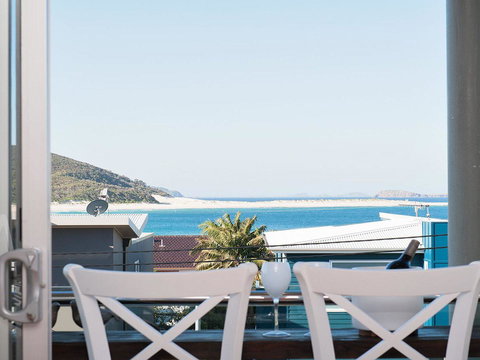 Blue View @ Fingal Bay - Accommodation Cooktown 13