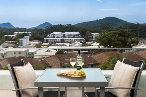 Oaks Nelson Bay Lure Suites - Accommodation Cooktown 5