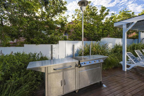 Oaks Nelson Bay Lure Suites - Accommodation Cooktown 7