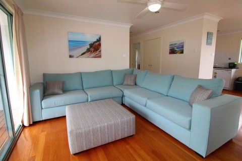 Anglesea, 17 Hodgson Street - Accommodation Cooktown 1